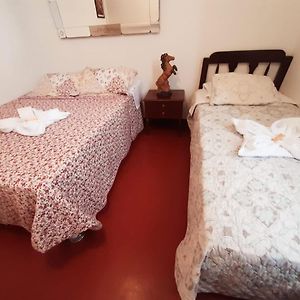 Habitación con 2 Camas Individuales